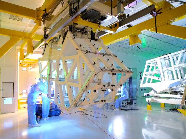 Système de conversion de fréquence pour le LMJ